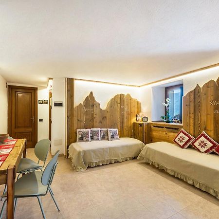 Il Nido Di Letizia Apartment Châtillon Exterior foto