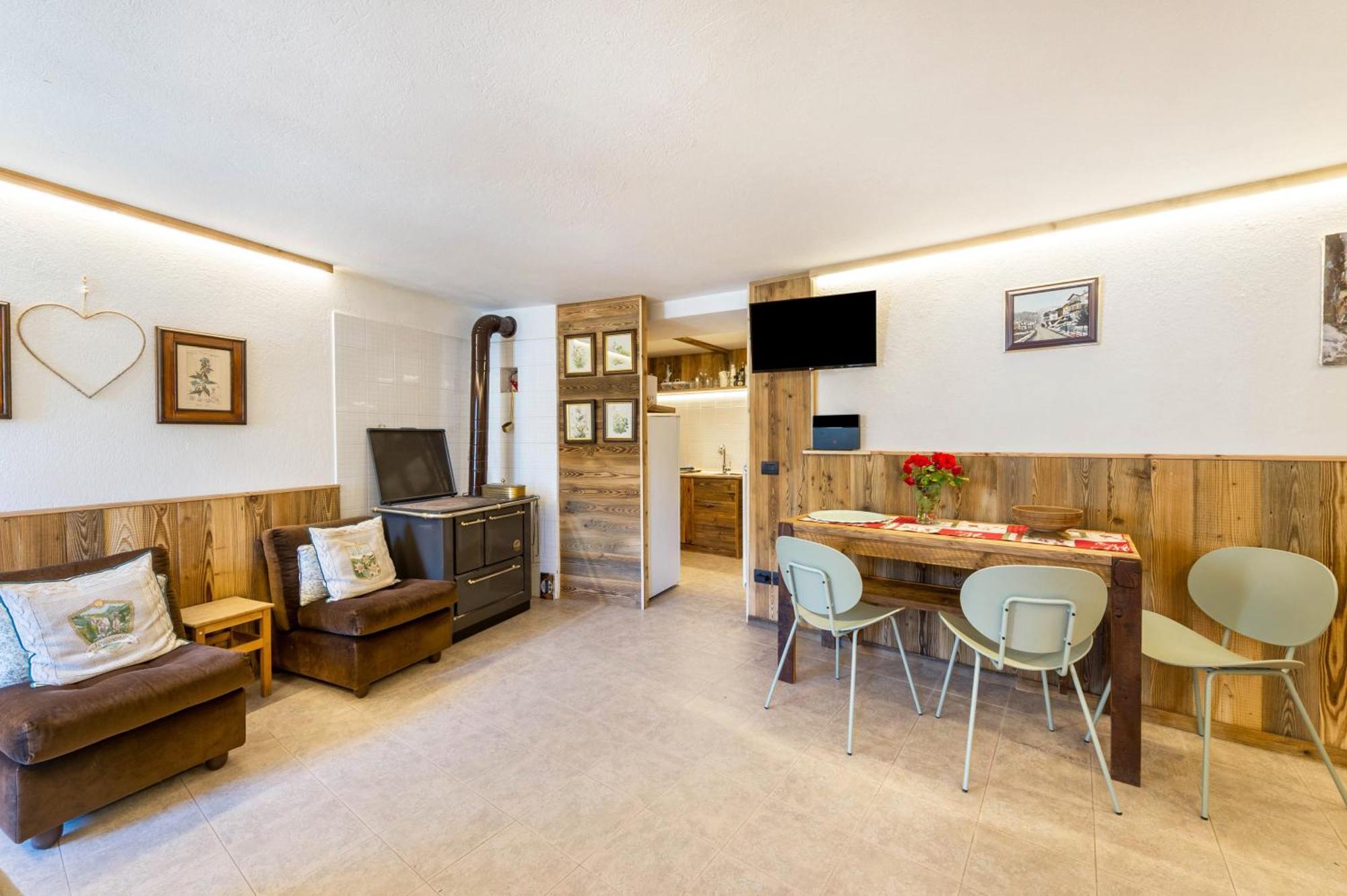 Il Nido Di Letizia Apartment Châtillon Exterior foto
