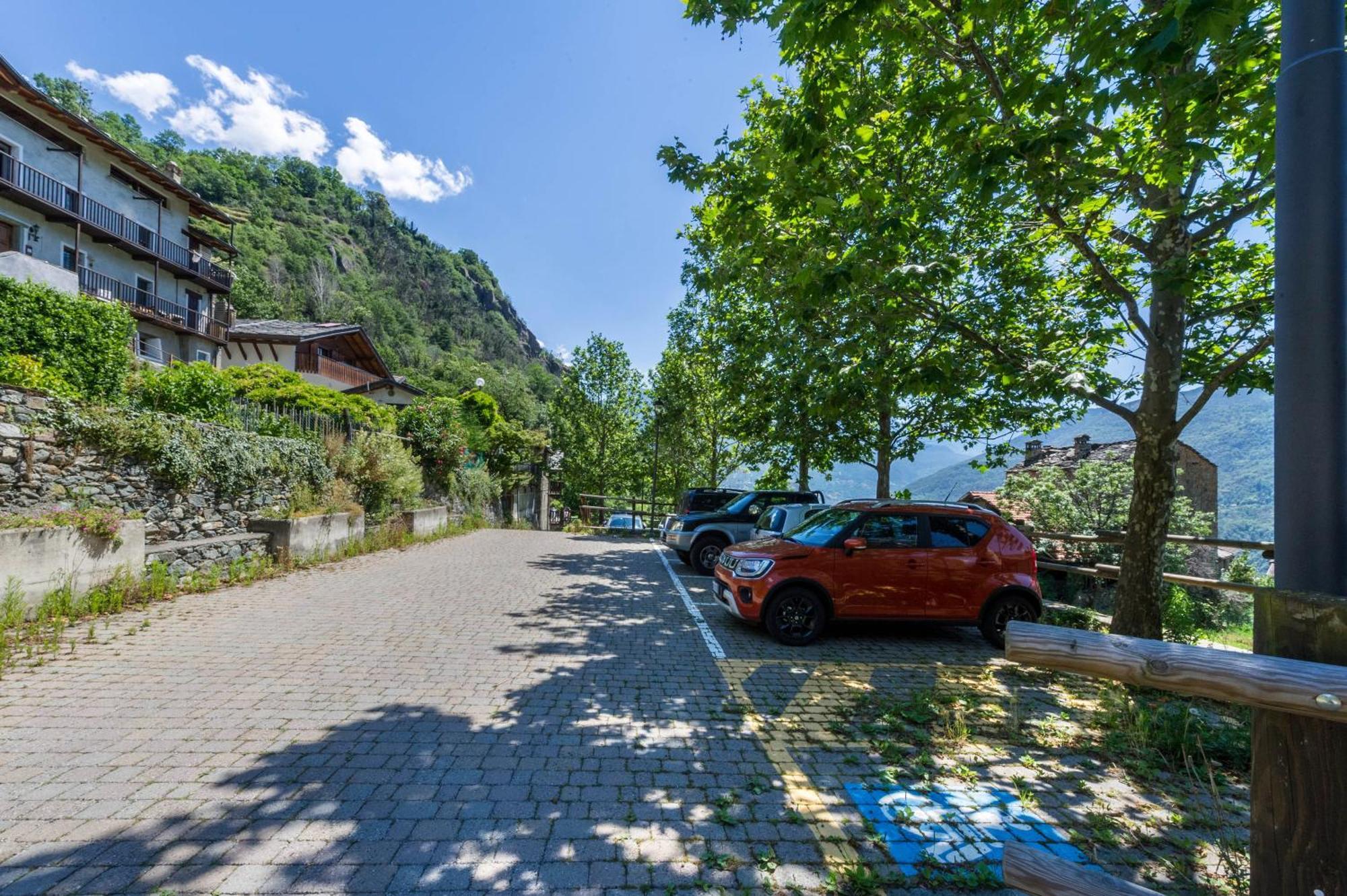 Il Nido Di Letizia Apartment Châtillon Exterior foto